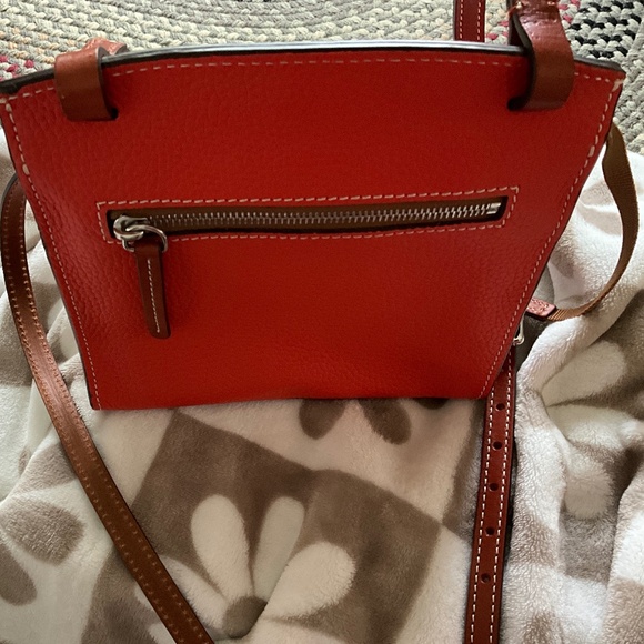 Dooney and bourke orange crossbody bag - Picture 5 of 5
